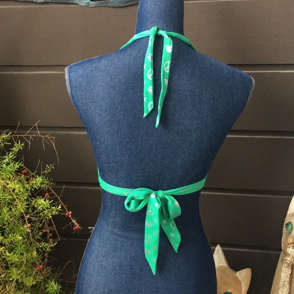 VS Triangle Suit Top - Picture 4 of 7